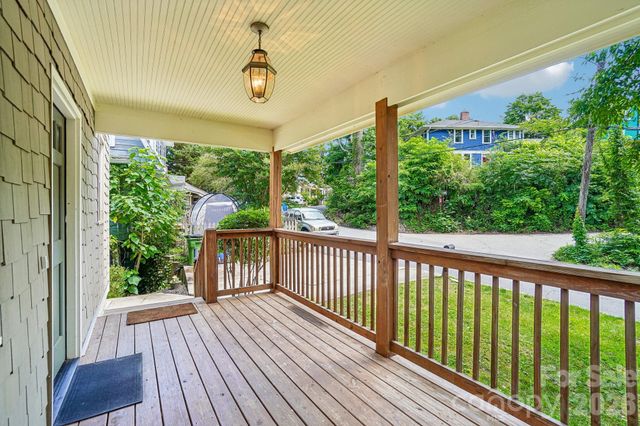 25 Houston Street, Asheville, NC 28801