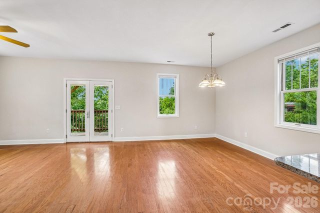25 Houston Street, Asheville, NC 28801