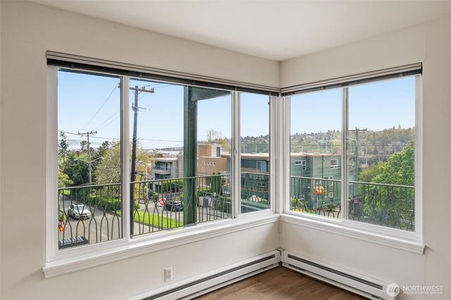 1318 W Barrett Street, Seattle, WA 98119