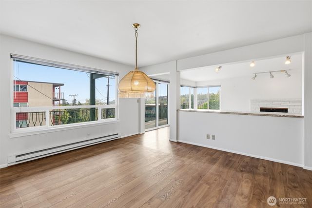 1318 W Barrett Street, Seattle, WA 98119