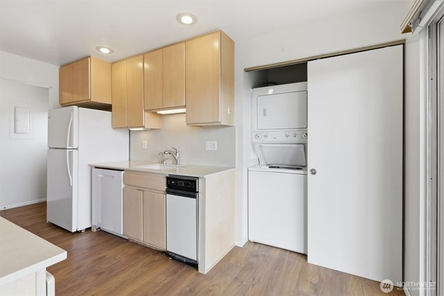 1318 W Barrett Street, Seattle, WA 98119