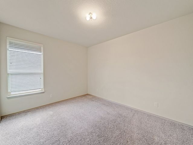 920 Macaw Way, Desoto, TX 75115