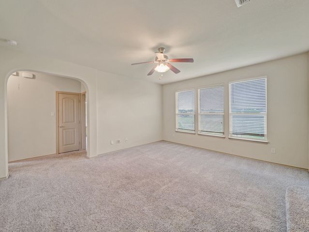 920 Macaw Way, Desoto, TX 75115