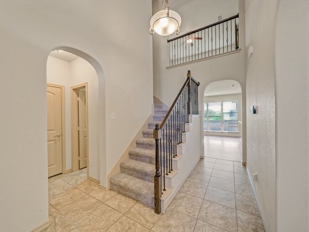 920 Macaw Way, Desoto, TX 75115