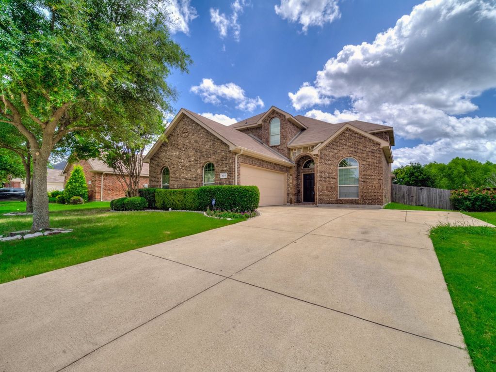 920 Macaw Way, Desoto, TX 75115