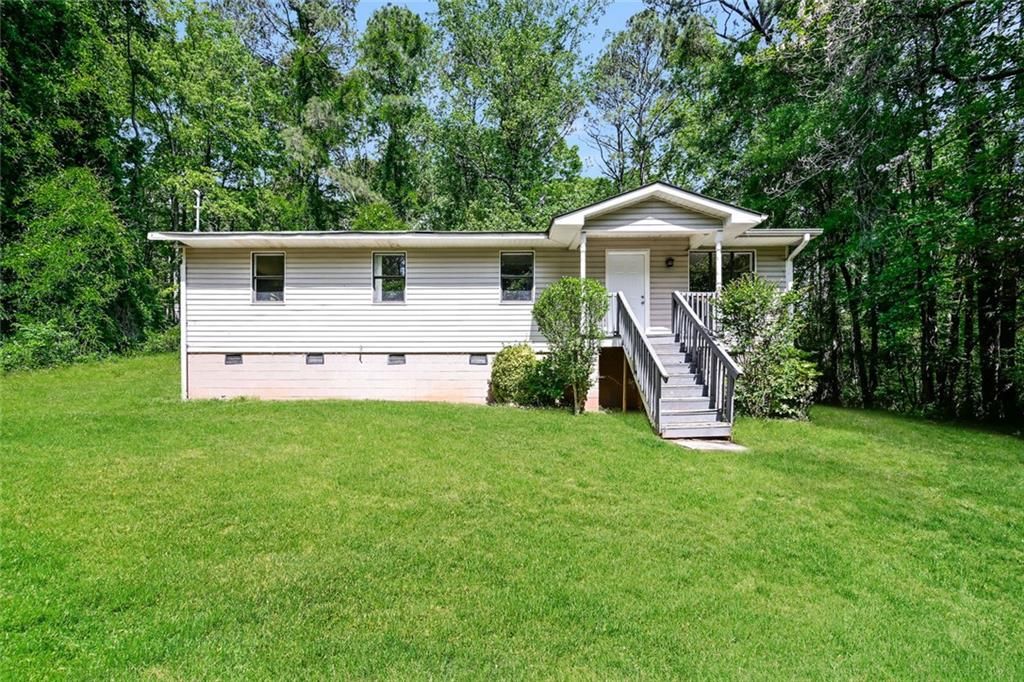 999 Fairview Road, Stockbridge, GA 30281