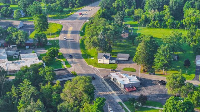 1404 CHURCHILL STREET, Waupaca, WI 54981