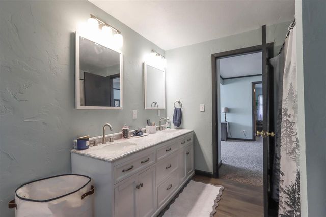 1404 CHURCHILL STREET, Waupaca, WI 54981