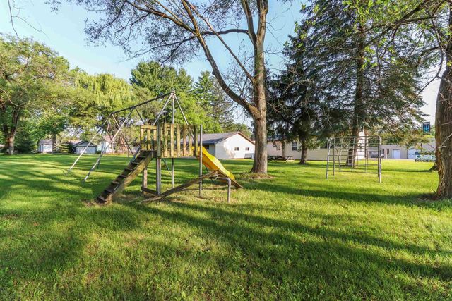 1404 CHURCHILL STREET, Waupaca, WI 54981