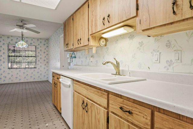 914 SUN KEY COURT, Sun City Center, FL 33573