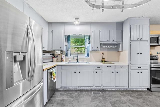 213 Gwendolyn Lee Lane, Dalton, GA 30721