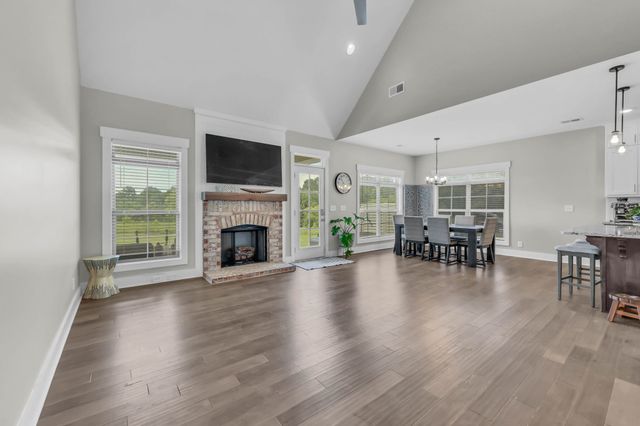 1582 Hereford Blvd, Clarksville, TN 37043