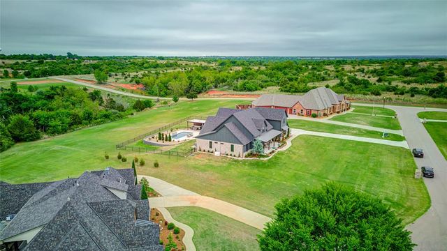 5668 Lamar Circle, Norman, OK 73072