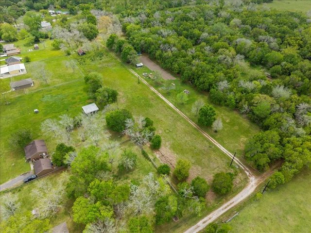 8011 Custer Street, Hitchcock, TX 77563