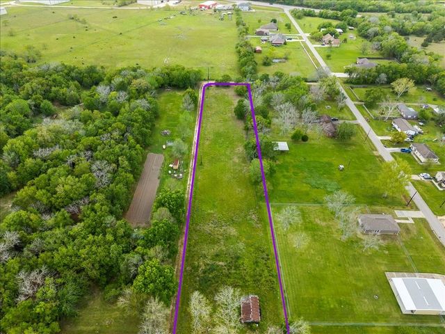 8011 Custer Street, Hitchcock, TX 77563