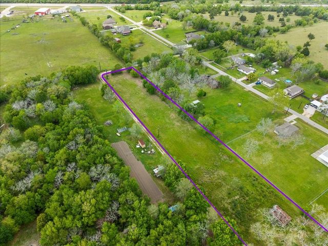 8011 Custer Street, Hitchcock, TX 77563