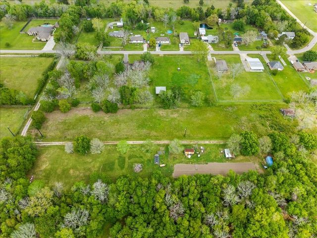 8011 Custer Street, Hitchcock, TX 77563