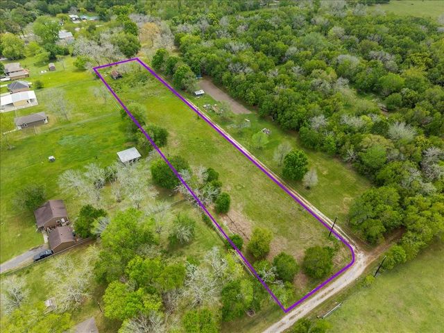 8011 Custer Street, Hitchcock, TX 77563