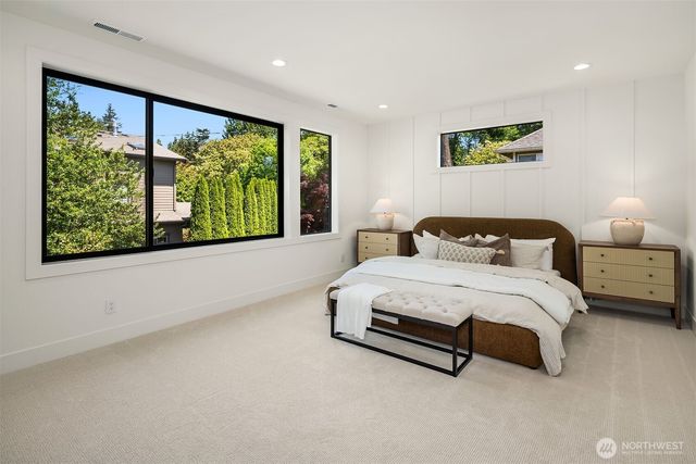 12606 NE 102nd Place, Kirkland, WA 98033