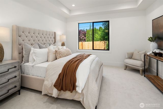 12606 NE 102nd Place, Kirkland, WA 98033