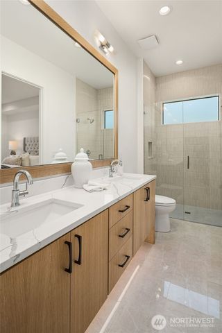 12606 NE 102nd Place, Kirkland, WA 98033