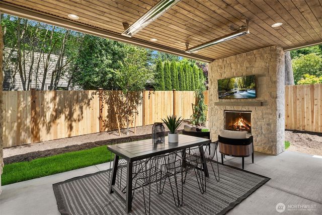 12606 NE 102nd Place, Kirkland, WA 98033