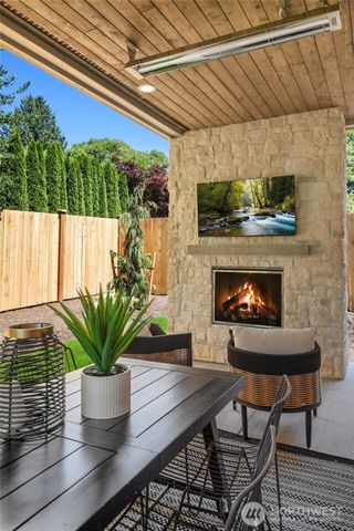 12606 NE 102nd Place, Kirkland, WA 98033
