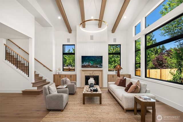 12606 NE 102nd Place, Kirkland, WA 98033