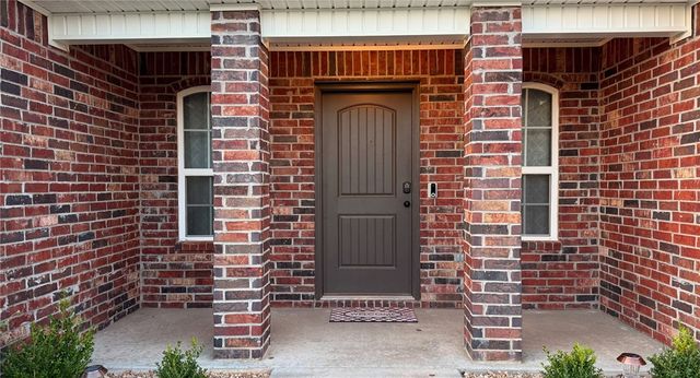 2504 Maplewood Avenue, Lowell, AR 72745