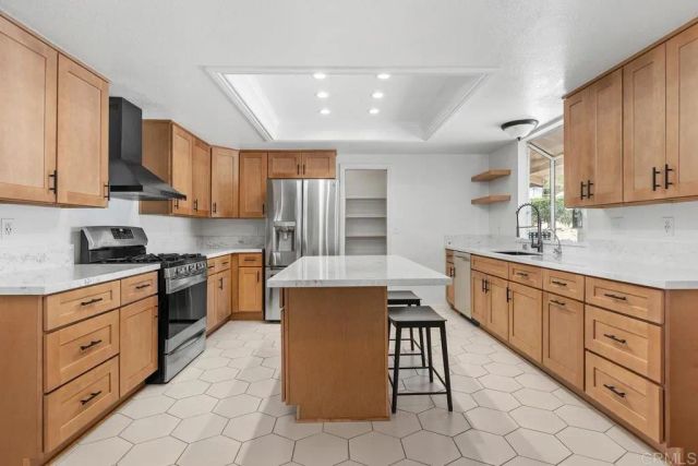 5434 Rainbow Heights Road, Fallbrook, CA 92028