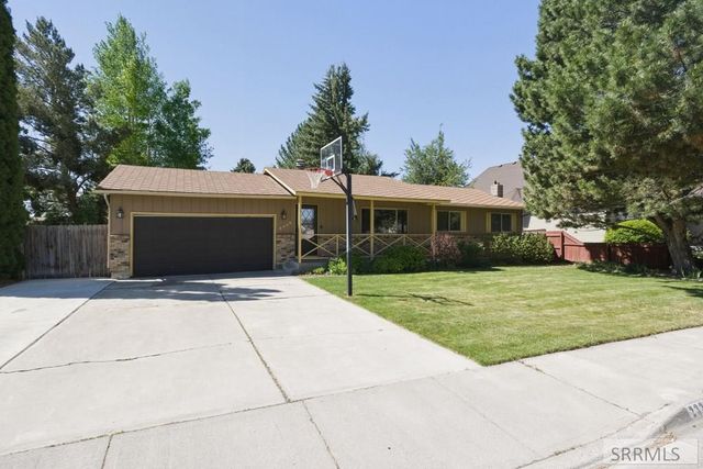 2339 Westcliff Drive, Idaho Falls, ID 83402