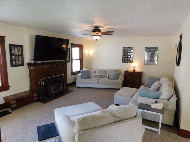 3219 WASHINGTON Avenue, Erie, PA 16508