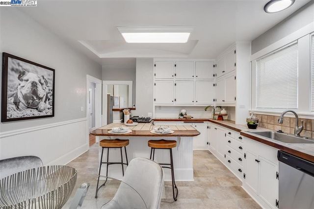 1621 D ST, Hayward, CA 94541