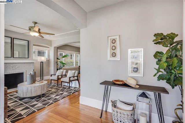 1621 D ST, Hayward, CA 94541