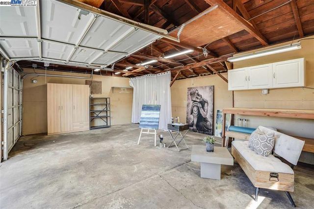 1621 D ST, Hayward, CA 94541