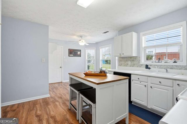 1684 Amhearst Walk Road, Lawrenceville, GA 30043