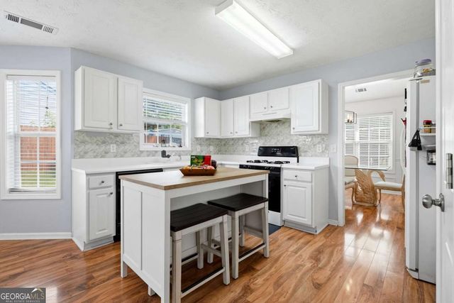 1684 Amhearst Walk Road, Lawrenceville, GA 30043