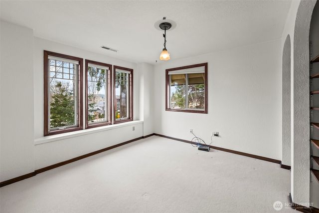 4909 N Orchard Street, Tacoma, WA 98407