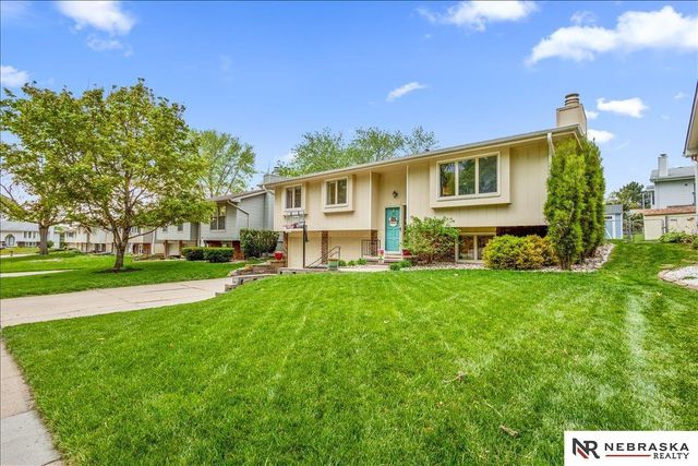 15931 Arbor Circle, Omaha, NE 68130