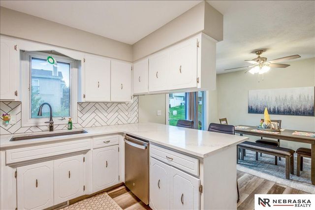 15931 Arbor Circle, Omaha, NE 68130