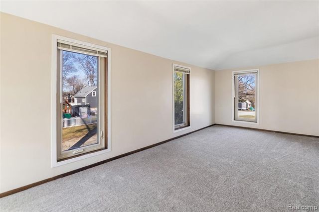 3210 Sell Street, Commerce Twp, MI 48390