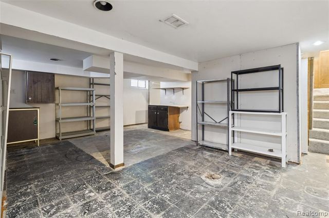 3210 Sell Street, Commerce Twp, MI 48390