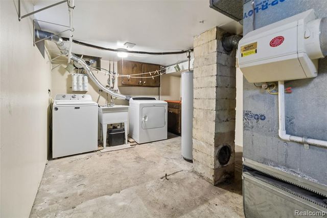 3210 Sell Street, Commerce Twp, MI 48390