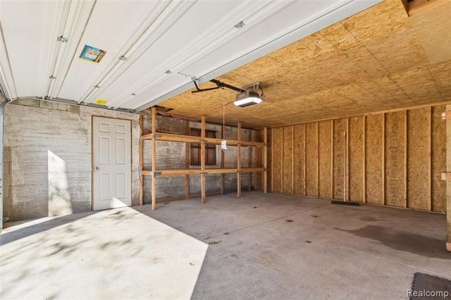 3210 Sell Street, Commerce Twp, MI 48390