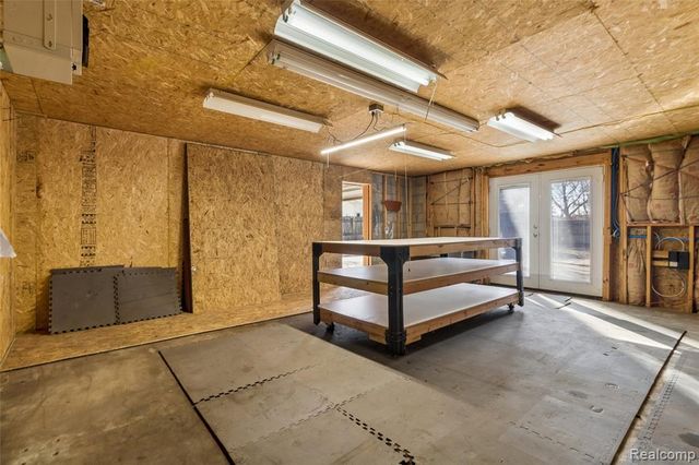 3210 Sell Street, Commerce Twp, MI 48390