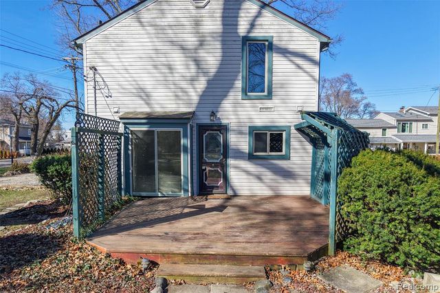 3210 Sell Street, Commerce Twp, MI 48390