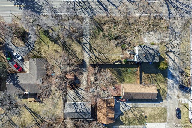 3210 Sell Street, Commerce Twp, MI 48390