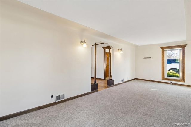 3210 Sell Street, Commerce Twp, MI 48390