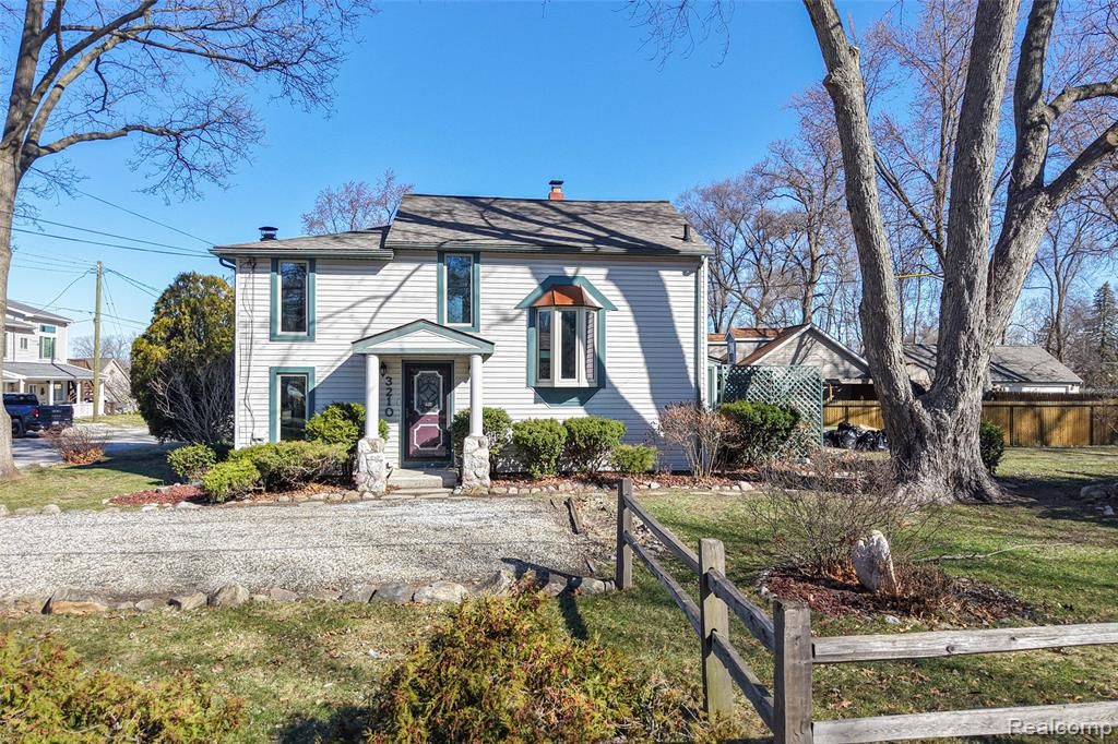 3210 Sell Street, Commerce Twp, MI 48390