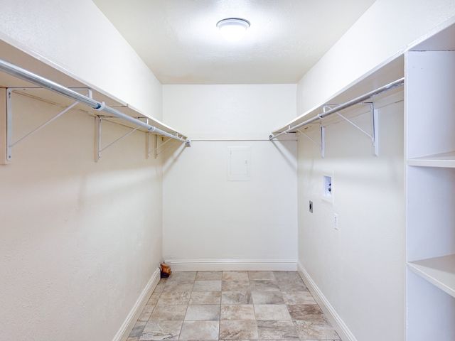 10440 High Hollows Drive 146, Dallas, TX 75230